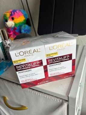 L'Oreal Revitalift Moisturizer Red and White Packaging double pack